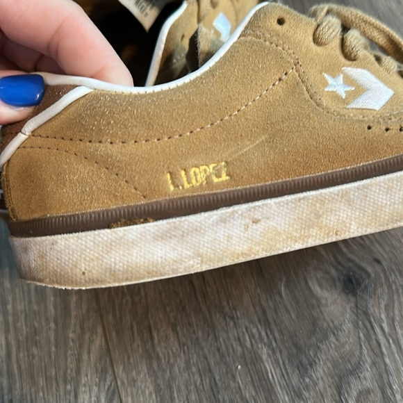 L. Lopez Converse Brown Sneakers size 6.5 women’s - Picture 6 of 6